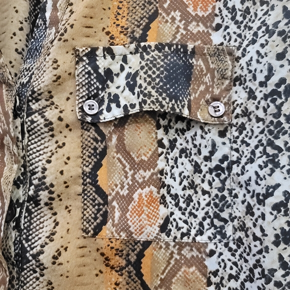 BAR III Snakeprint Button Up Blouse, size Medium - Picture 6 of 11